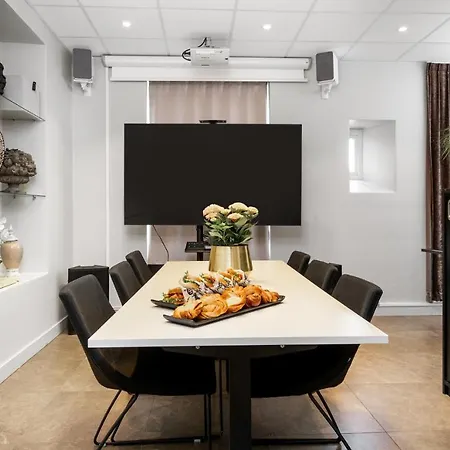 Hotel Wilhelmsen House